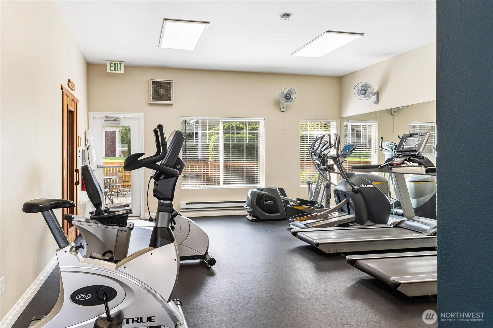 11856 Northeast 162nd Lane, Unit 94 Bothell, WA 98011 - Photo 25 of 36 a view of a room with gym equipment
