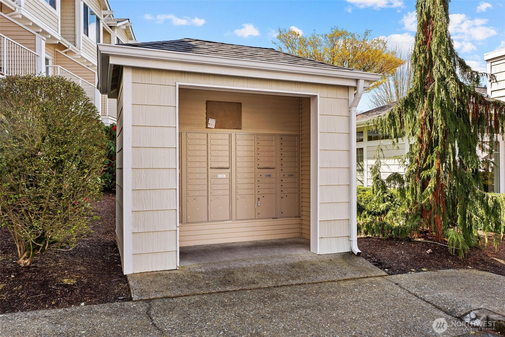 11856 Northeast 162nd Lane, Unit 94 Bothell, WA 98011 - Photo 33 of 36