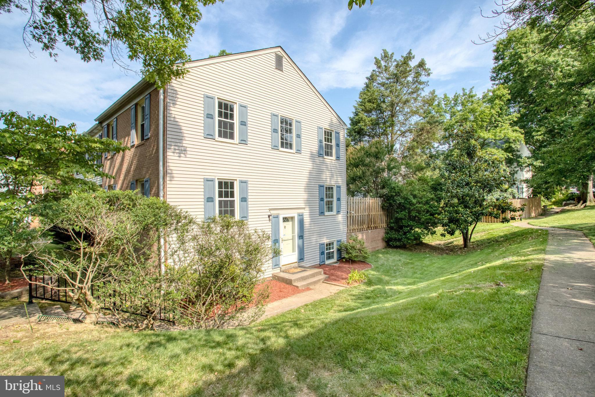 7743 Durer Court Springfield, VA 22153 - Photo 2 of 69