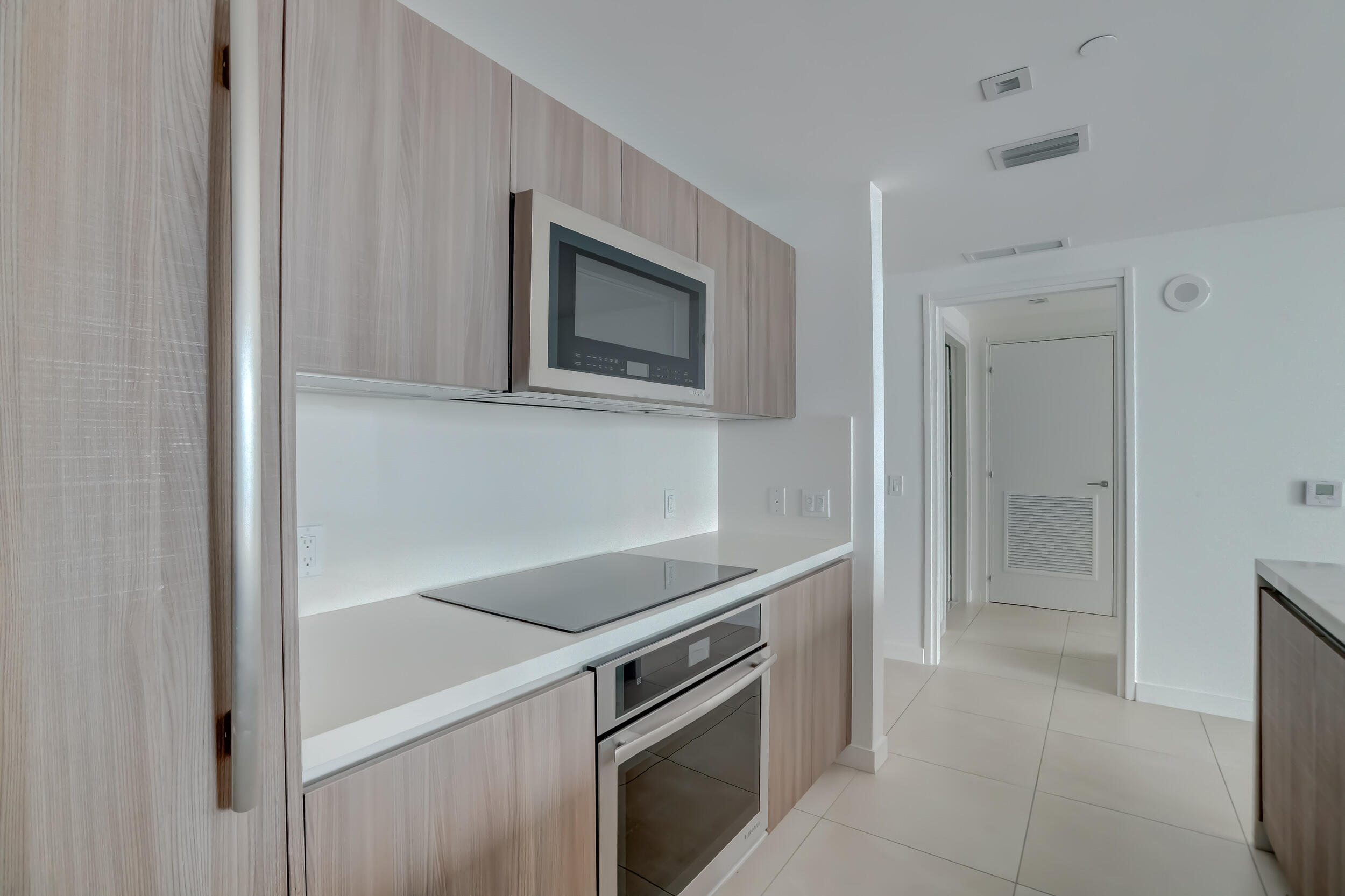 401 North Birch Road, Unit 1203 Fort Lauderdale, FL 33304 - Photo 10 of 66 KITCHEN