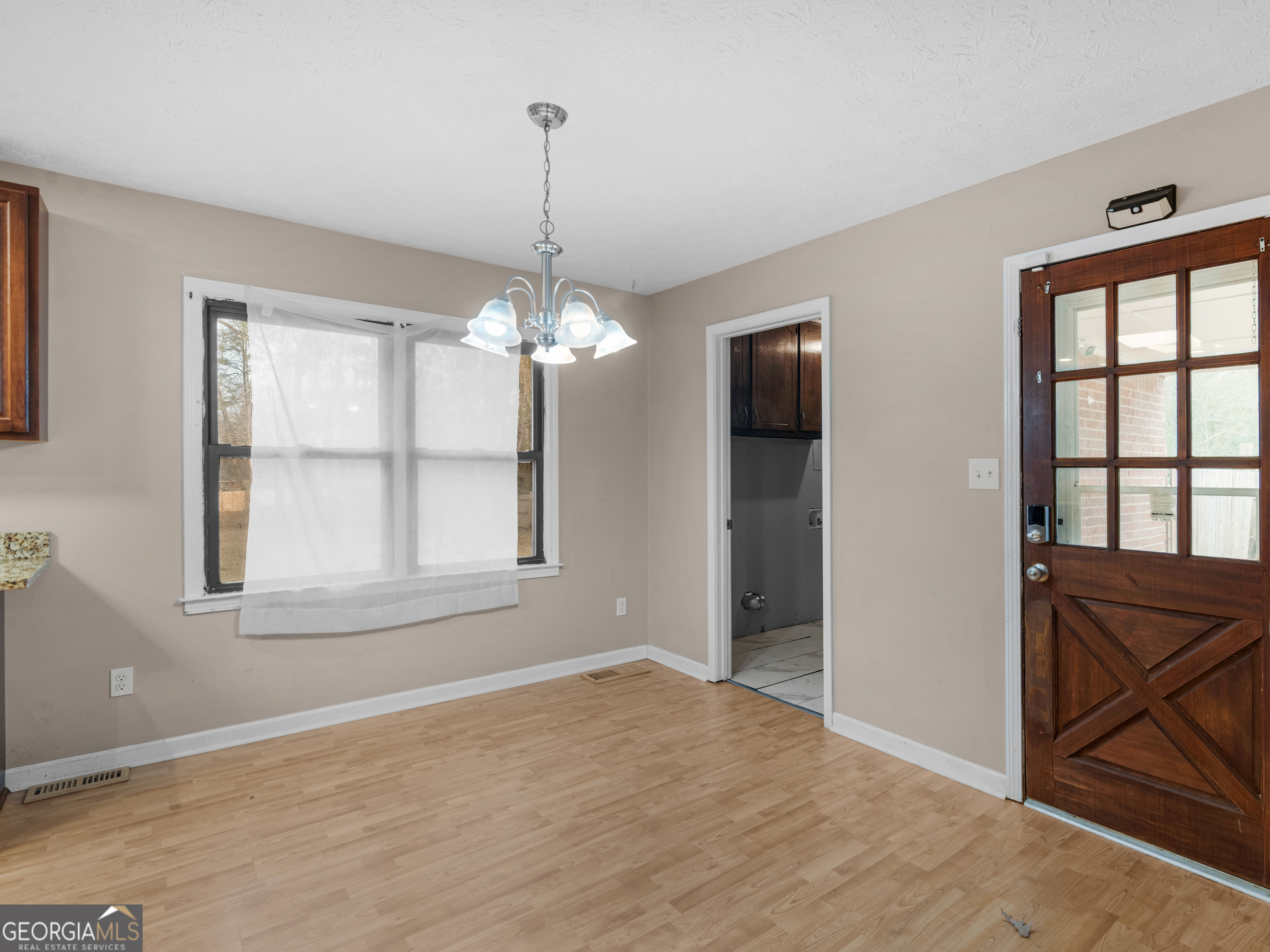 812 Cheatham Road Griffin, GA 30223 - Photo 9 of 44