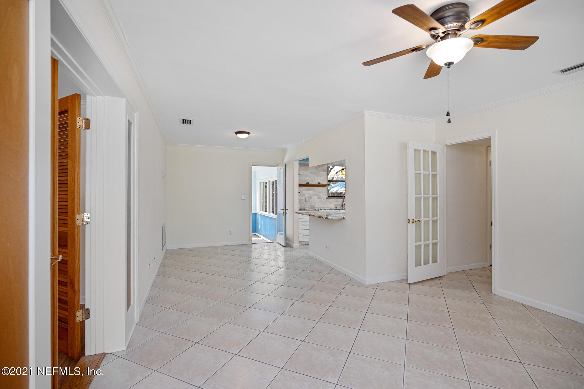 11544 Emuness Road Jacksonville, FL 32218 - Photo 4 of 31 04 tile in the common areas