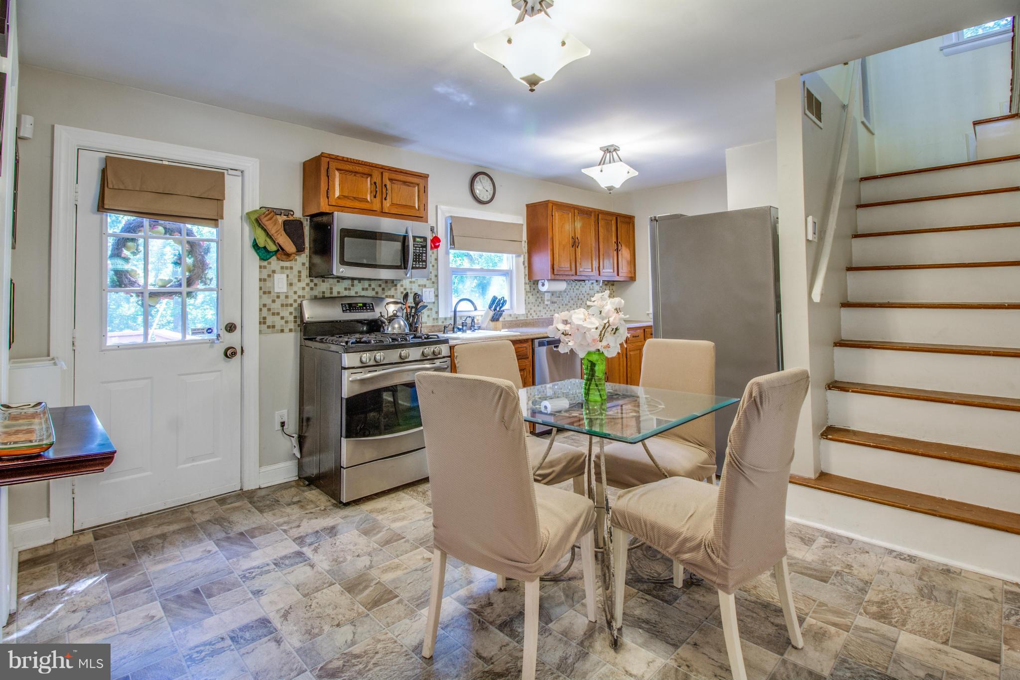 12320 Dewey Road Silver Spring, MD 20906 - Photo 5 of 22 Kitchen