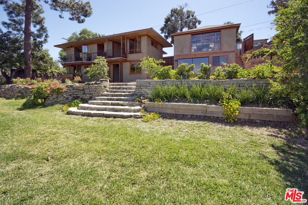 21071 Waveview Drive Topanga, CA 90290 - Photo 1 of 43