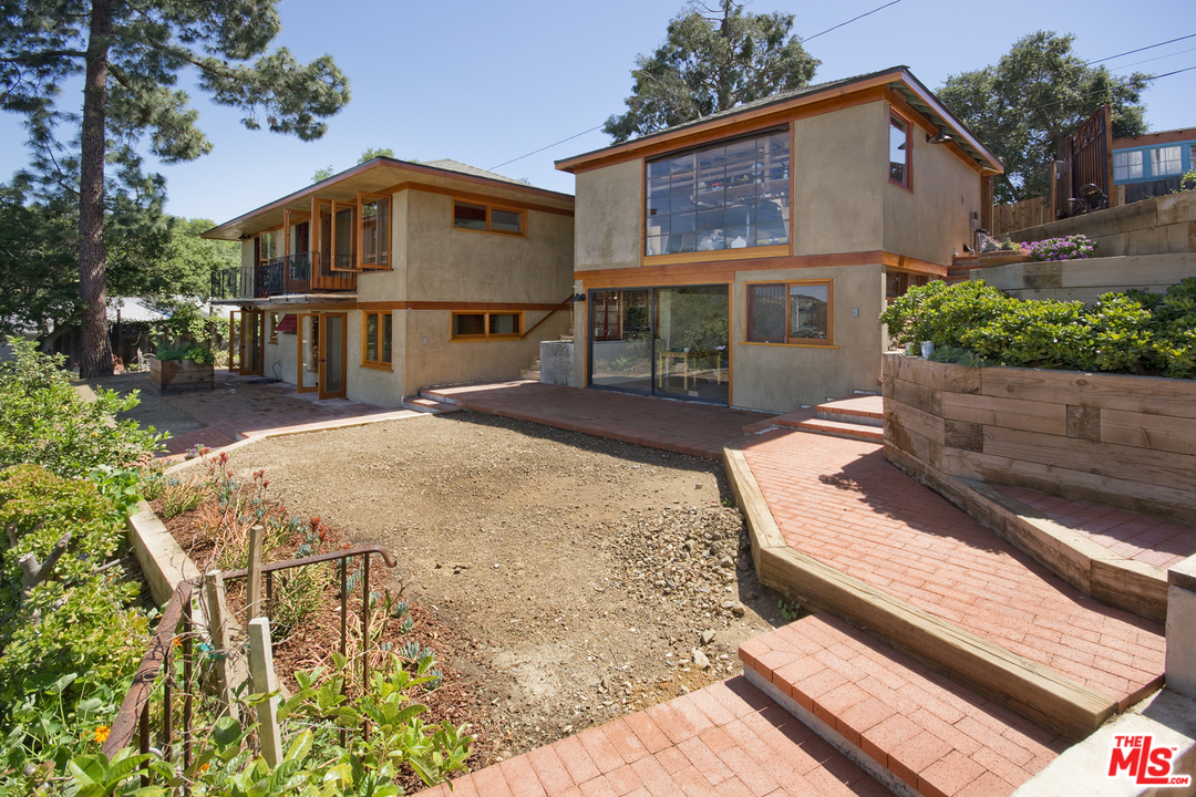 21071 Waveview Drive Topanga, CA 90290 - Photo 36 of 43