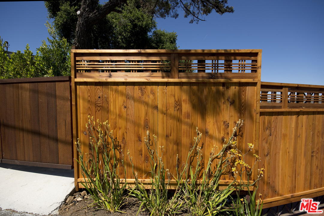 21071 Waveview Drive Topanga, CA 90290 - Photo 43 of 43