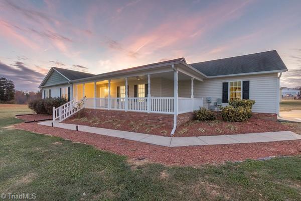 140 Old Town Road Lexington, NC 27295 - Photo 3 of 42 Gallery Image 3