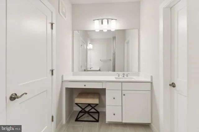 $3,600 | 44501 Wolfhound Square, Ashburn, VA 20147