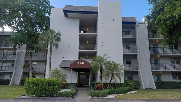 $165,000 | 9470 Poinciana Place, Unit 202, Davie, FL 33324