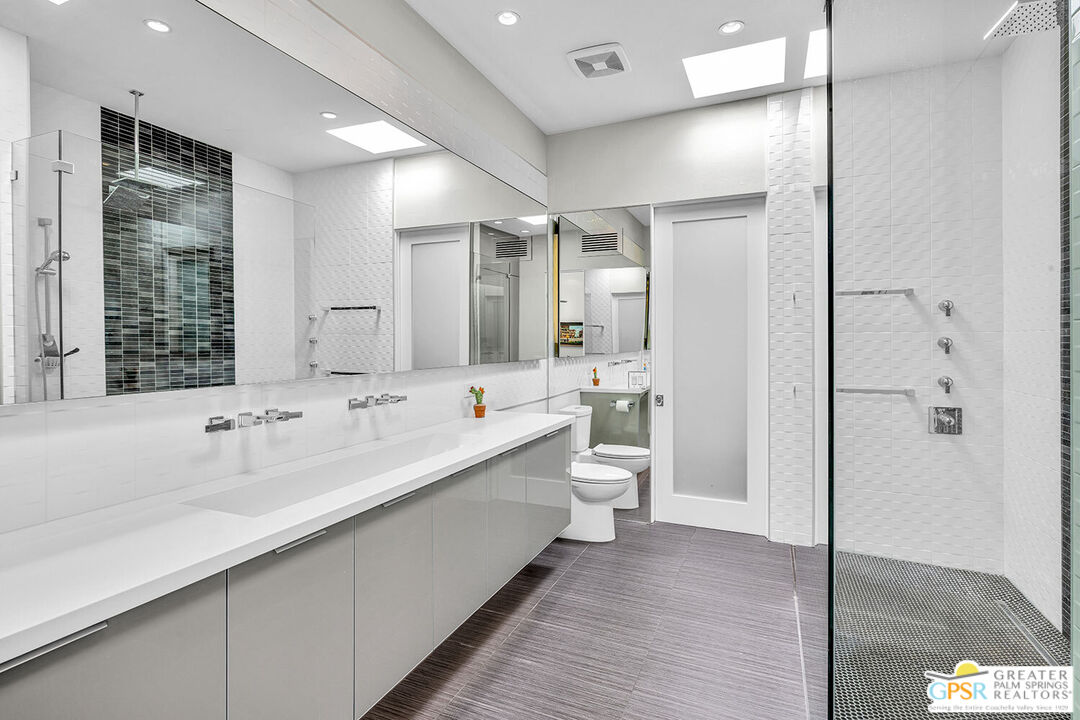 130 West Racquet Club Road, Unit 502 Palm Springs, CA 92262 - Photo 21 of 33 Gallery Image 21