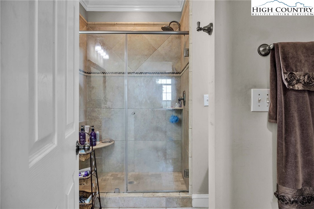 127 Deerfield Road West Jefferson, NC 28694 - Photo 25 of 47 a bathroom with a shower