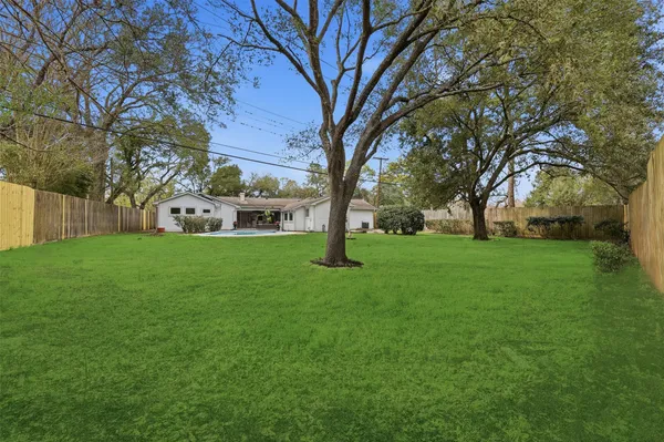 $529,900 | 9323 Braes Bayou Drive, Houston, TX 77074