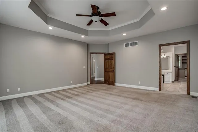 $855,000 | 921 1751st Road, Bates City, MO 64011