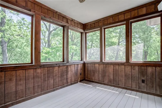 $855,000 | 921 1751st Road, Bates City, MO 64011