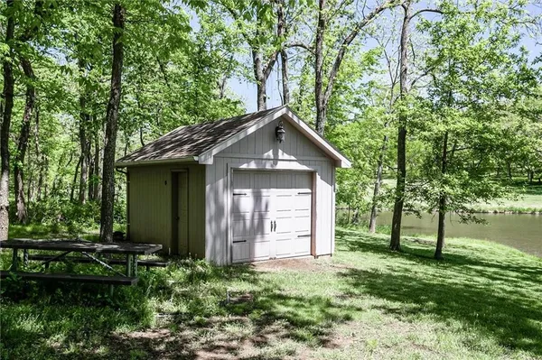 $849,900 | 921 1751st Road, Bates City, MO 64011