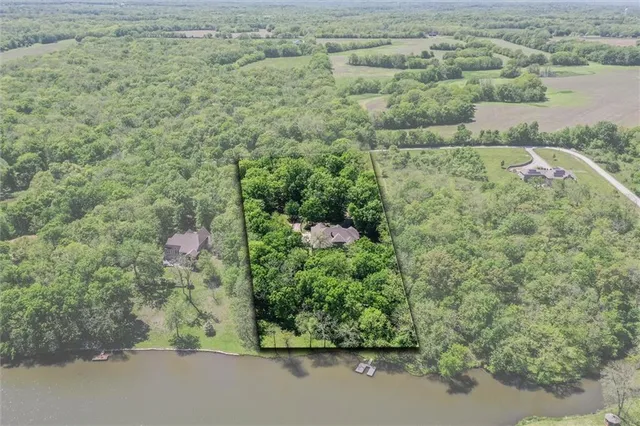 $855,000 | 921 1751st Road, Bates City, MO 64011