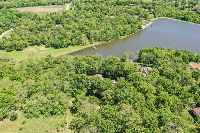 $855,000 | 921 1751st Road, Bates City, MO 64011