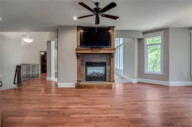 $855,000 | 921 1751st Road, Bates City, MO 64011