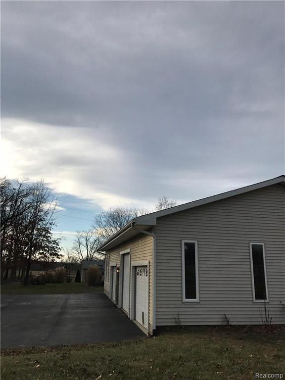 625 Brogan Road Webberville, MI 48892 - Photo 14 of 71