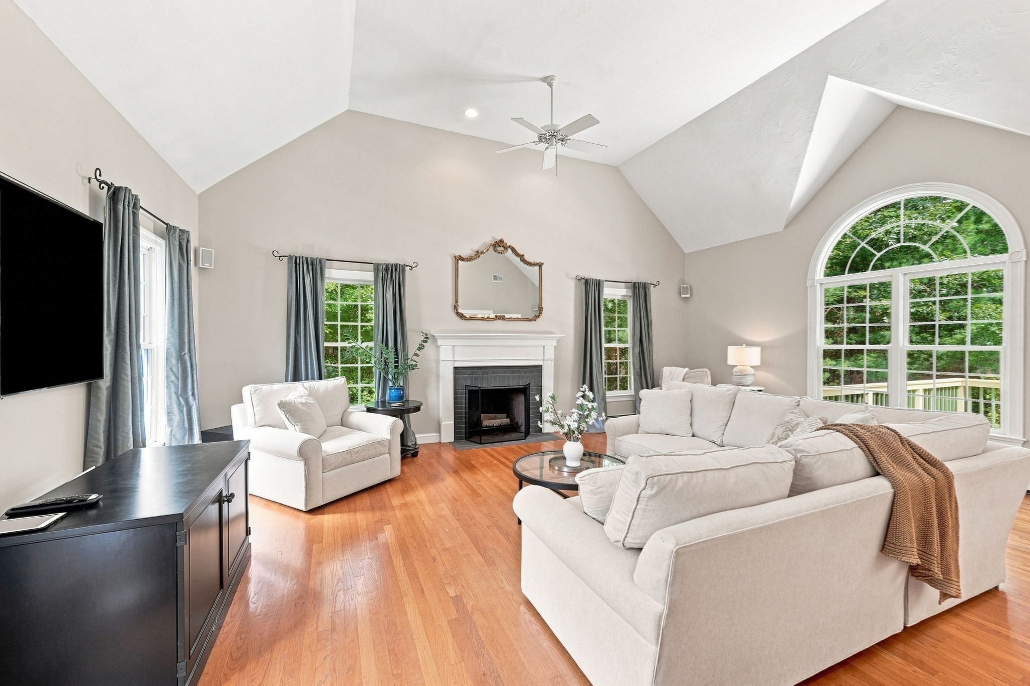 27 Juniper Road Upton, MA 01568 - Photo 19 of 42 Gallery Image 19