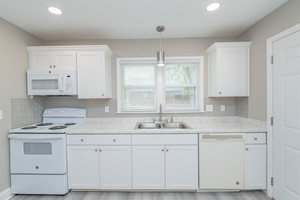 2126 Harding Road Augusta, GA 30906 - Photo 12 of 35 012_2126_harding_rd_012_945