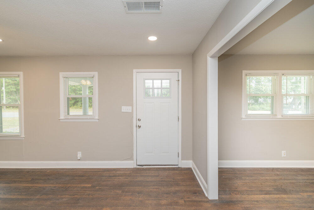 2126 Harding Road Augusta, GA 30906 - Photo 5 of 35 005_2126_harding_rd_005_344