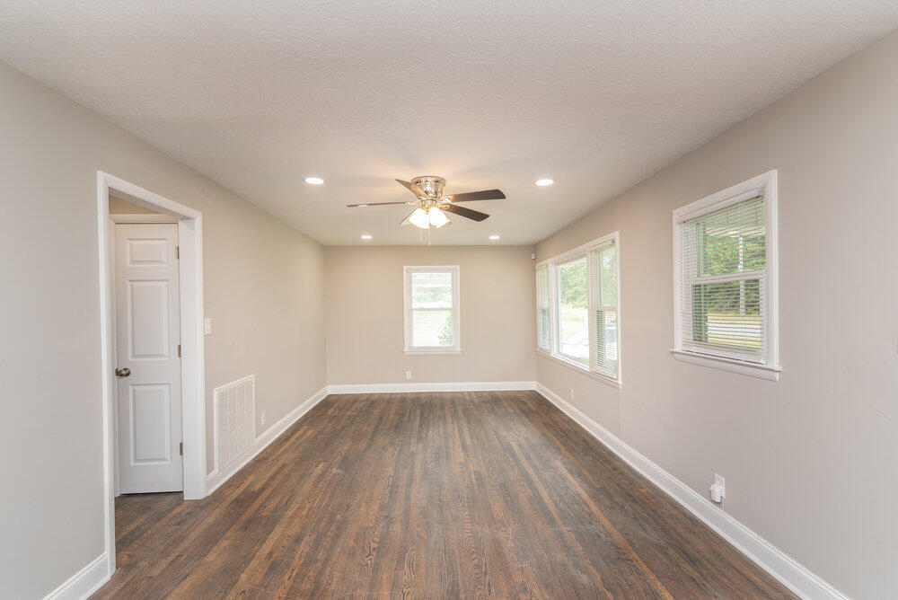 2126 Harding Road Augusta, GA 30906 - Photo 6 of 35 006_2126_harding_rd_006_371