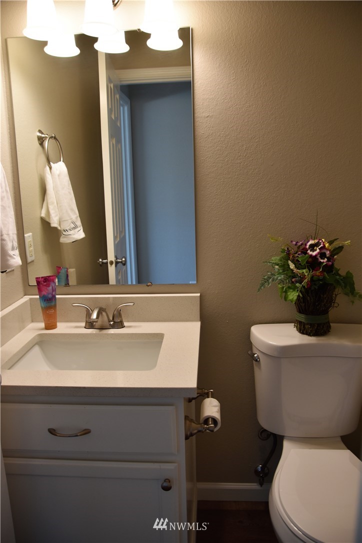 7201 Radius Loop Southeast Lacey, WA 98513 - Photo 14 of 38 Gallery Image 14