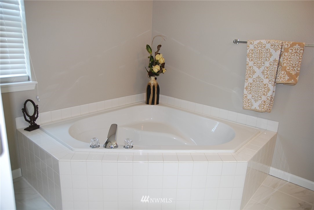 7201 Radius Loop Southeast Lacey, WA 98513 - Photo 19 of 38 Gallery Image 19