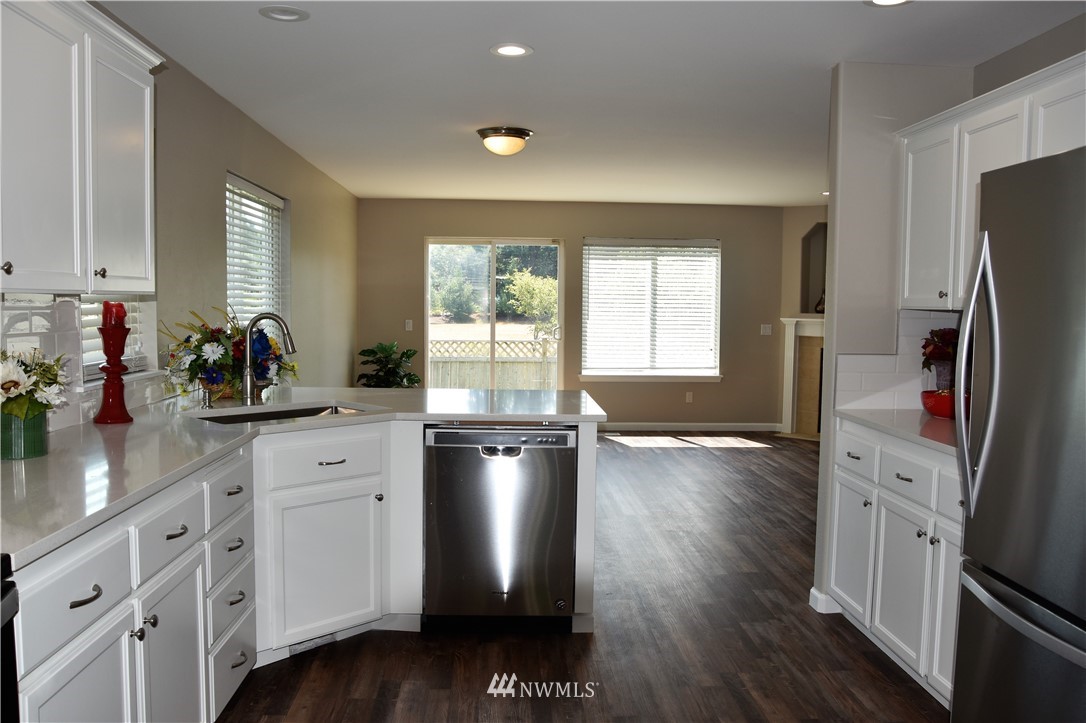 7201 Radius Loop Southeast Lacey, WA 98513 - Photo 8 of 38 Gallery Image 8