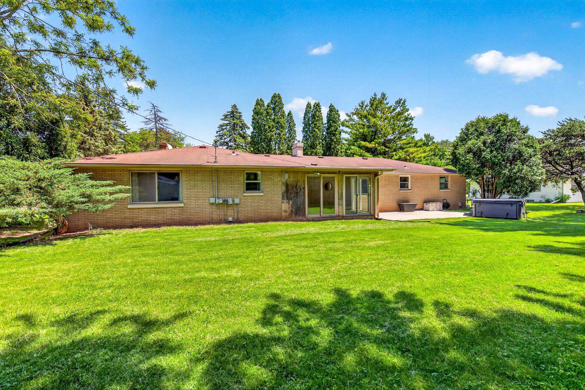 N133 Rogers Lane Appleton, WI 54915 - Photo 38 of 53