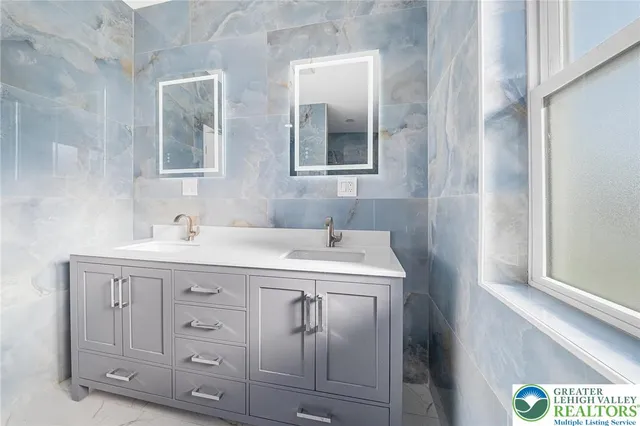 $624,999 | 601 Fireline Road, Bowmanstown, PA 18071