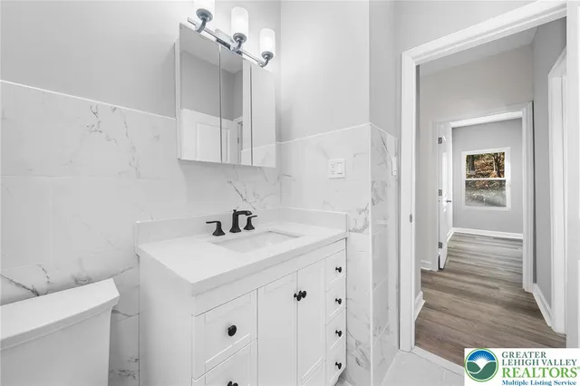 $624,999 | 601 Fireline Road, Bowmanstown, PA 18071