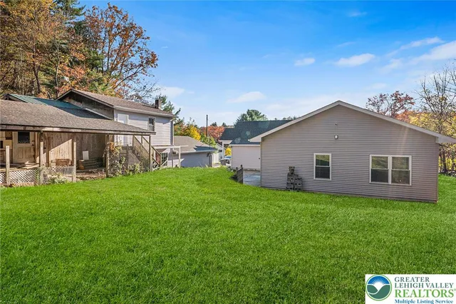 $624,999 | 601 Fireline Road, Bowmanstown, PA 18071