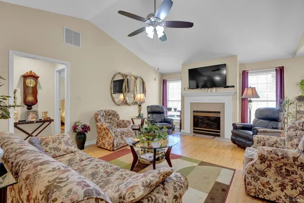 $215,000 | 3314 Renee Drive, Evansville, IN 47711