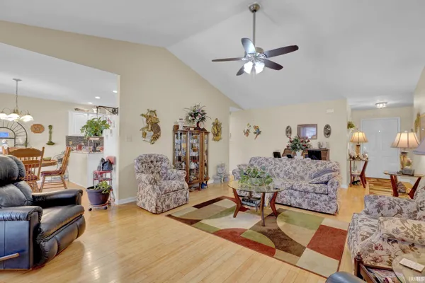 $215,000 | 3314 Renee Drive, Evansville, IN 47711