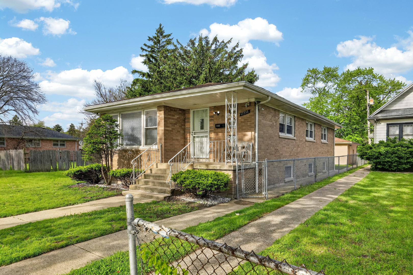 12326 South Racine Avenue Calumet Park, IL 60827 - Photo 16 of 19