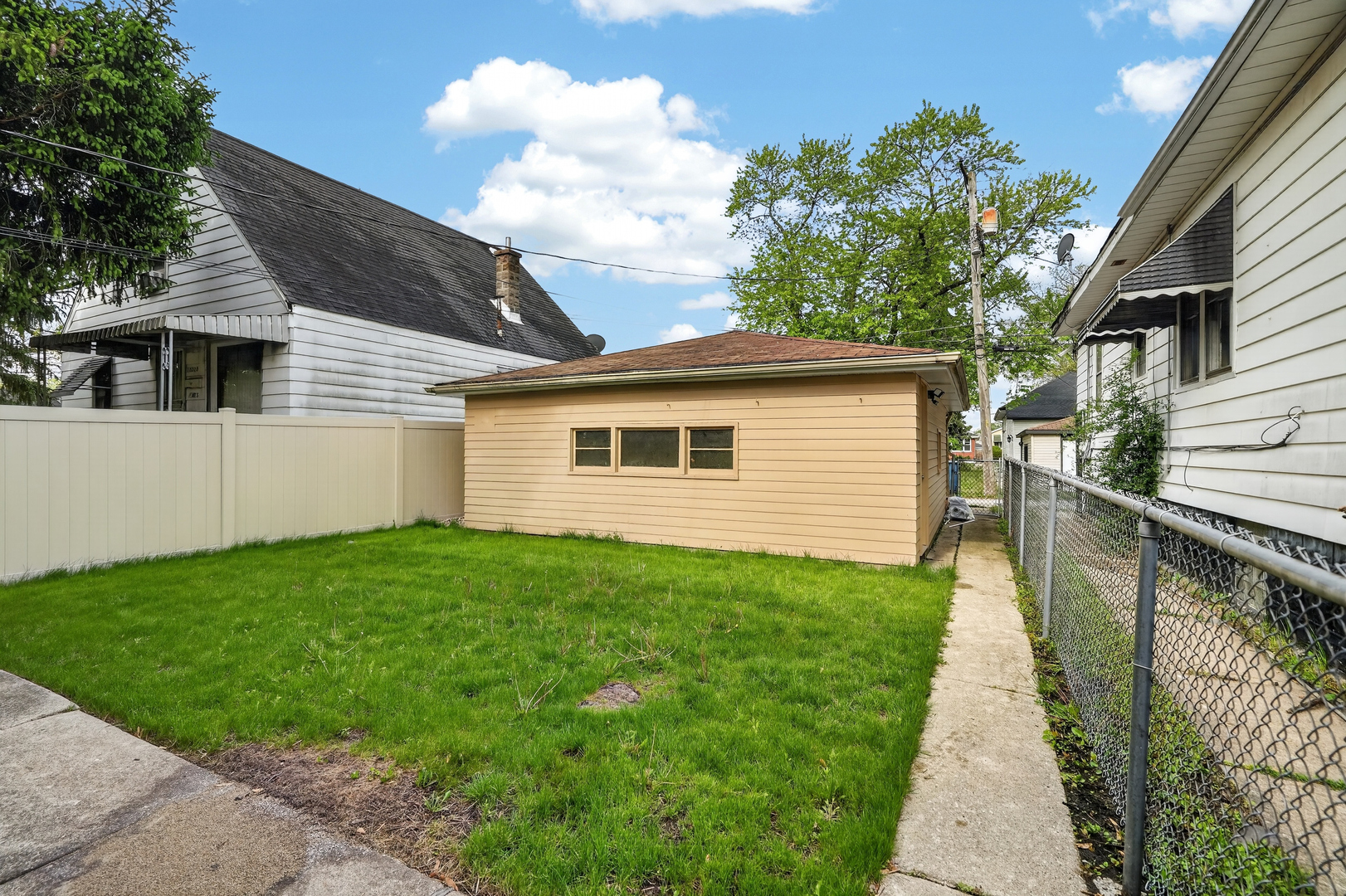 12326 South Racine Avenue Calumet Park, IL 60827 - Photo 17 of 19