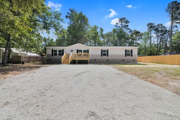 $299,900 | 1044 Longpoint Road, Cross, SC 29436