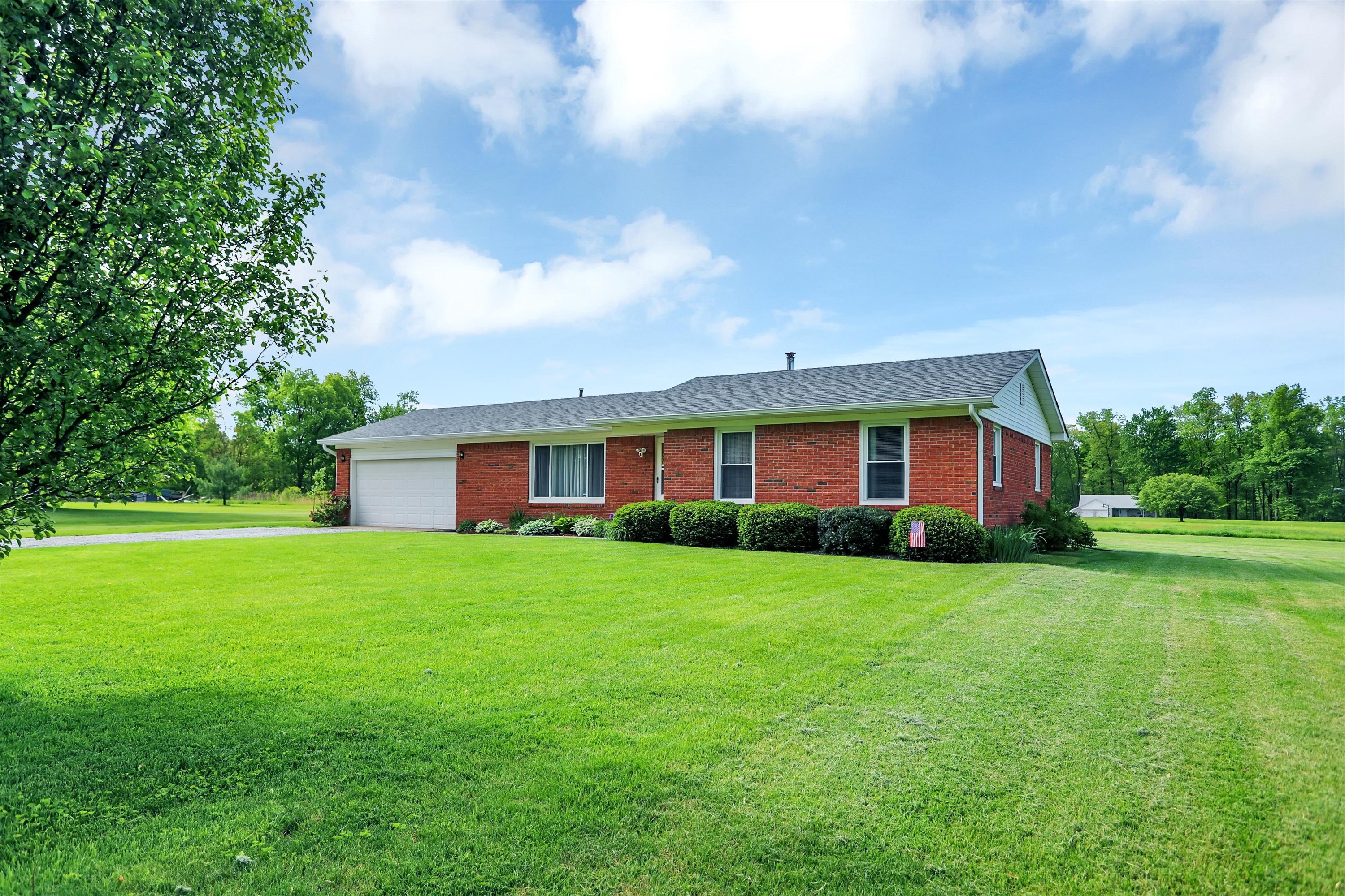 7162 Ellis Lake Road Paragon, IN 46166 - Photo 4 of 52