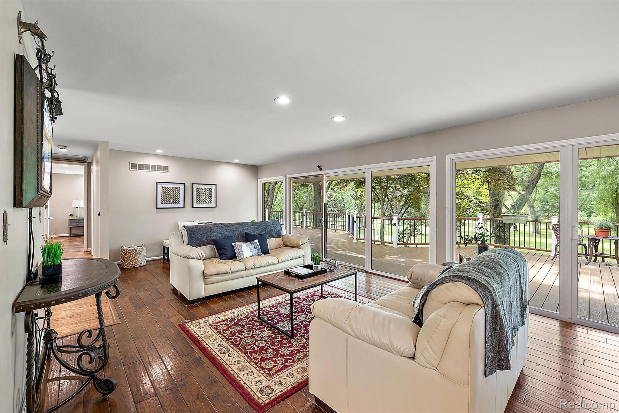 5725 South Weed Road Plymouth, MI 48170 - Photo 10 of 90 Gallery Image 10