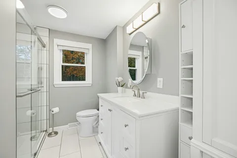 $709,900 | 28 Chestnut Hill Road, Chelmsford, MA 01824