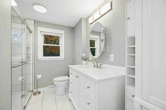 $709,900 | 28 Chestnut Hill Road, Chelmsford, MA 01824