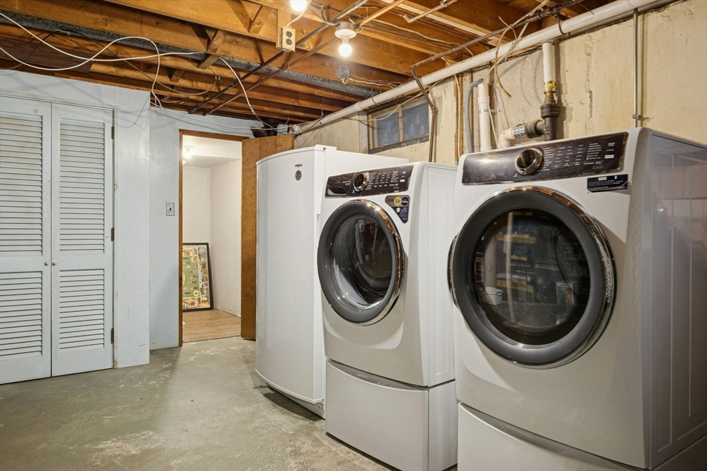 28 Chestnut Hill Road Chelmsford, MA 01824 - Photo 27 of 39