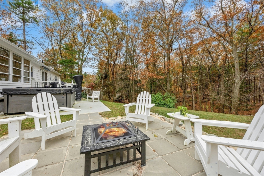 28 Chestnut Hill Road Chelmsford, MA 01824 - Photo 34 of 39