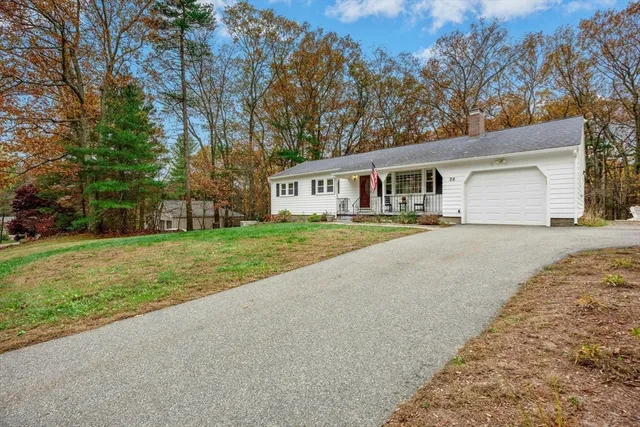 $709,900 | 28 Chestnut Hill Road, Chelmsford, MA 01824