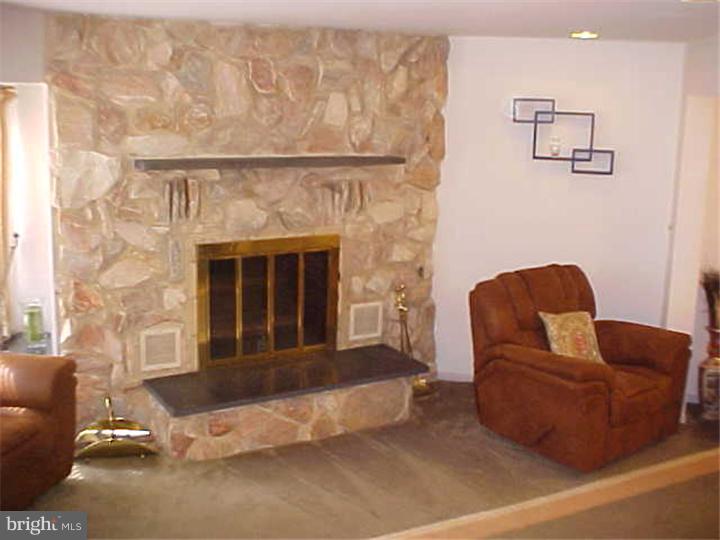 265 Bolton Road East Windsor, NJ 08520 - Photo 8 of 25 Gallery Image 8
