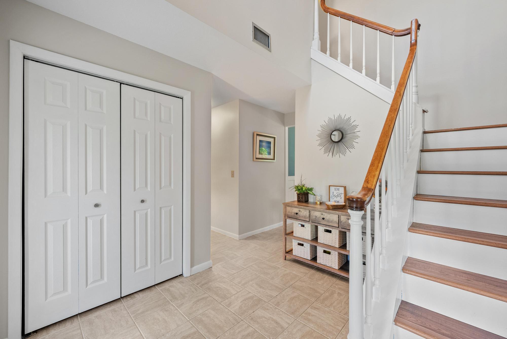 17885 Bridle Lane Jupiter, FL 33478 - Photo 5 of 23 17885 Bridle Ln-2