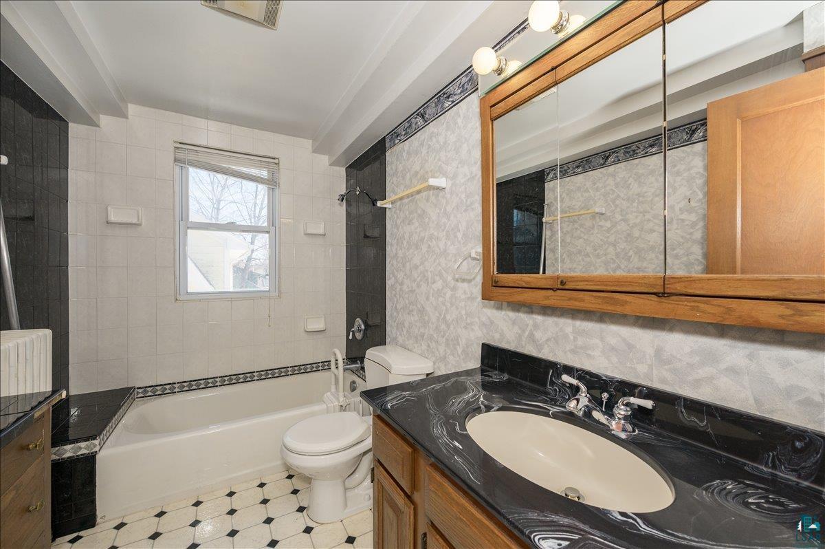 302 East 8th Street Superior, WI 54880 - Photo 12 of 21