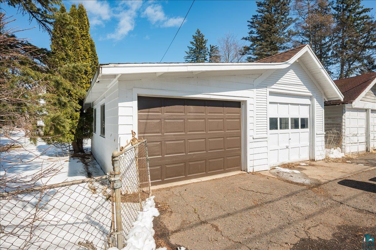 302 East 8th Street Superior, WI 54880 - Photo 17 of 21